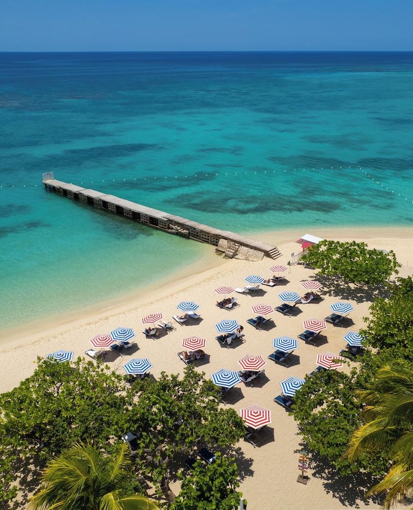 S Hotel Montego Bay - Luxury Boutique All Inclusive Hotel — Beach in Montego Bay