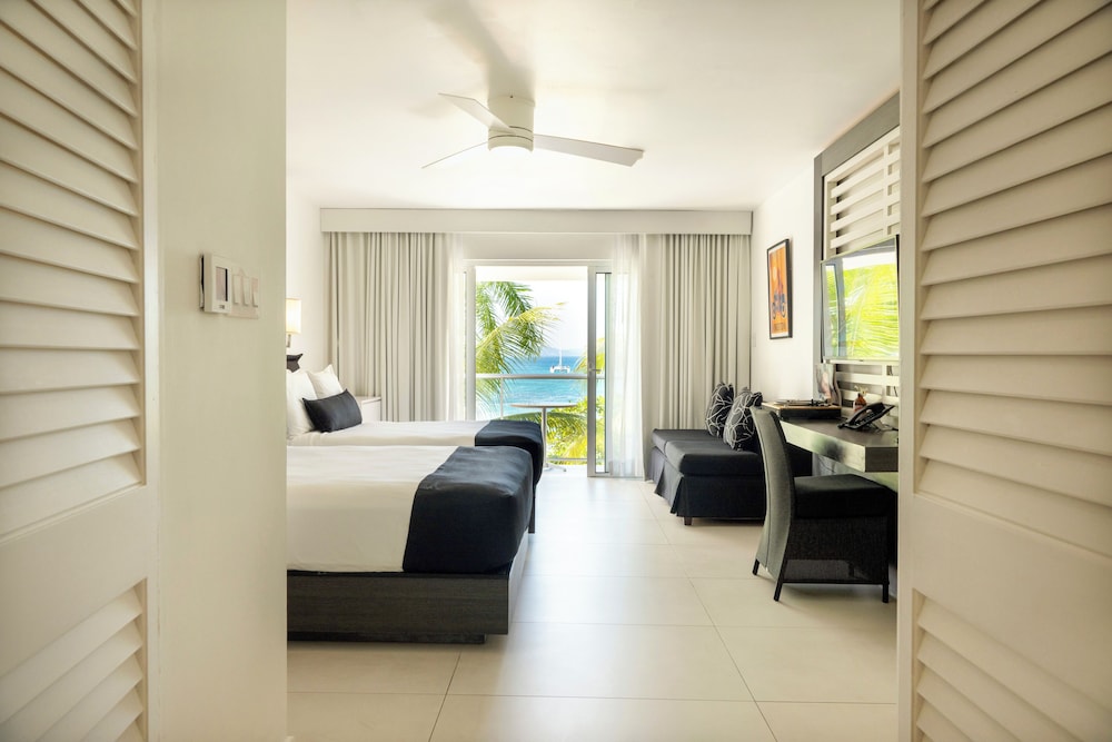 S Hotel Montego Bay - Luxury Boutique All Inclusive Hotel — Hotel rooms in Montego Bay