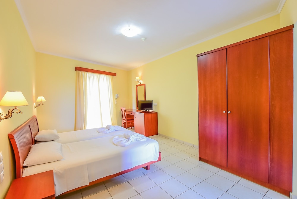 Timos Hotel — Hotel rooms in Laganas, Ionian Islands