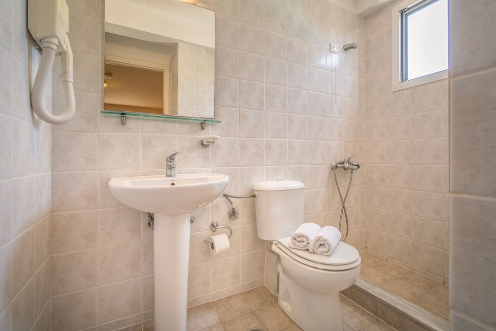 Timos Hotel — Hotel rooms in Laganas, Ionian Islands
