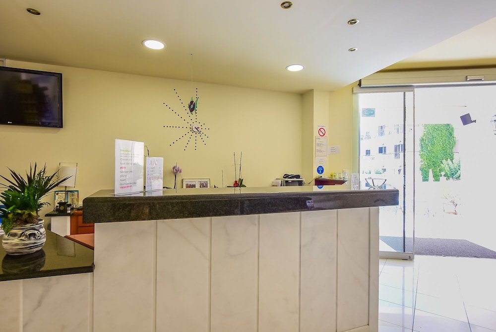 Timos Hotel — Hotel building in Laganas, Ionian Islands