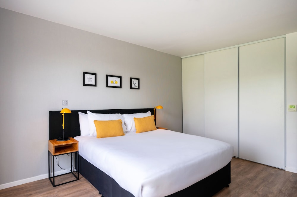 Staycity Aparthotels, Near Disneyland® Paris — Hotel rooms in Disneyland Paris, Ile-de-France
