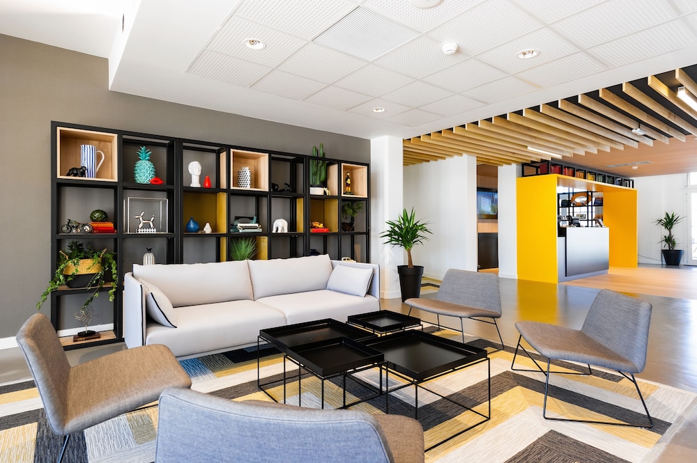 Staycity Aparthotels, Near Disneyland® Paris — Hotel building in Disneyland Paris, Ile-de-France