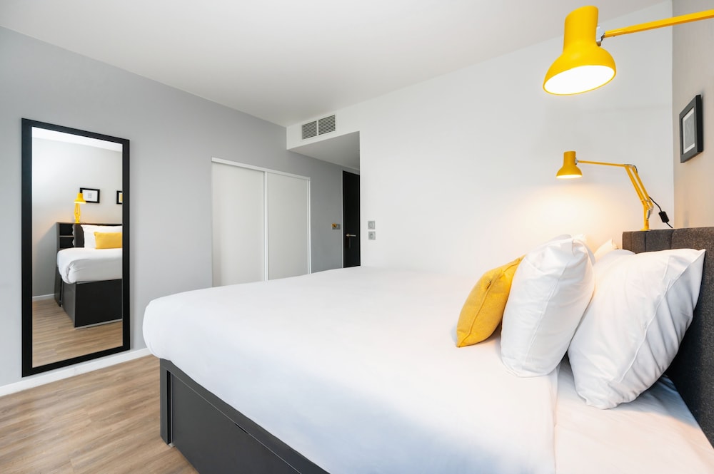 Staycity Aparthotels, Near Disneyland® Paris — Hotel rooms in Disneyland Paris, Ile-de-France