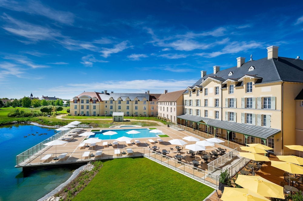 Staycity Aparthotels, Near Disneyland® Paris — Main photo in Disneyland Paris, Ile-de-France
