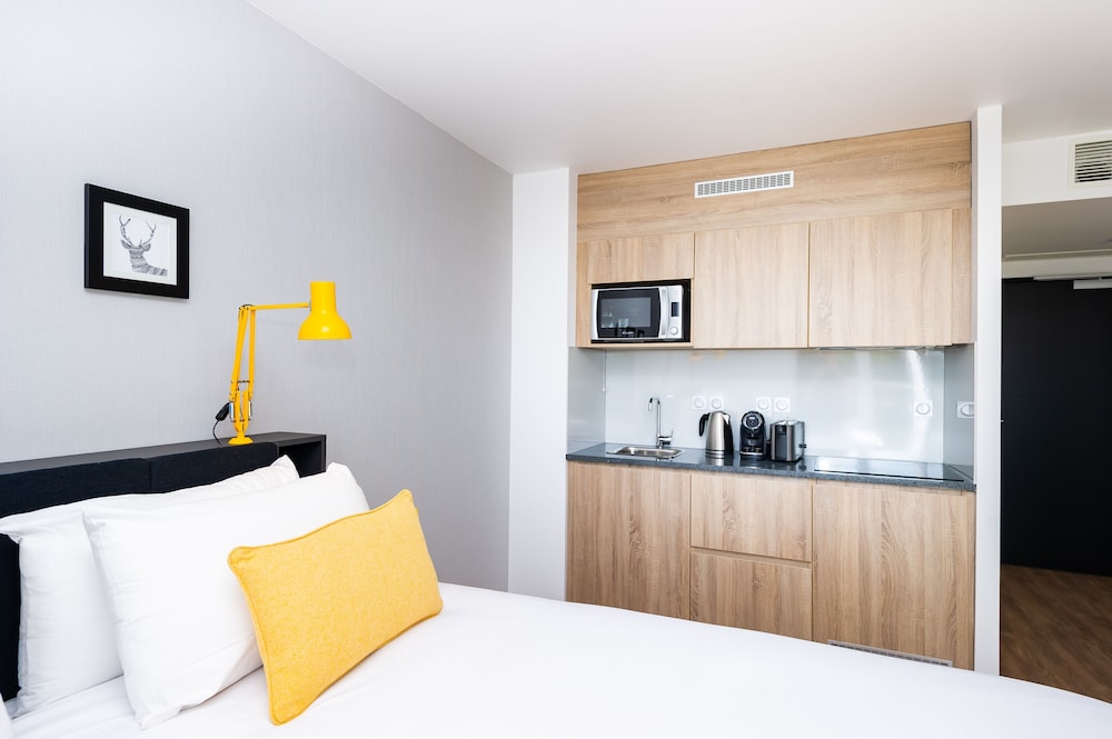 Staycity Aparthotels, Near Disneyland® Paris — Hotel rooms in Disneyland Paris, Ile-de-France