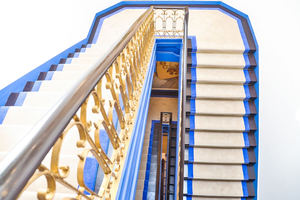 Casual Belle Epoque Lisboa Hotel by Casual Hoteles — Hotel building in Lisbon, Lisboa