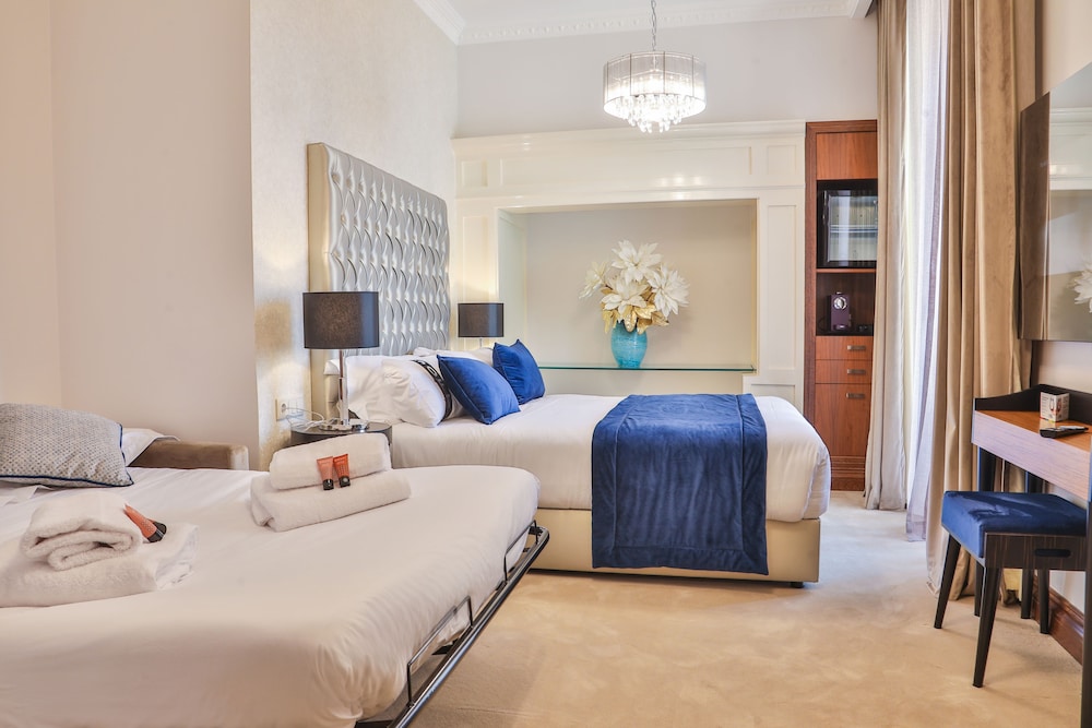 Casual Belle Epoque Lisboa Hotel by Casual Hoteles — Hotel rooms in Lisbon, Lisboa
