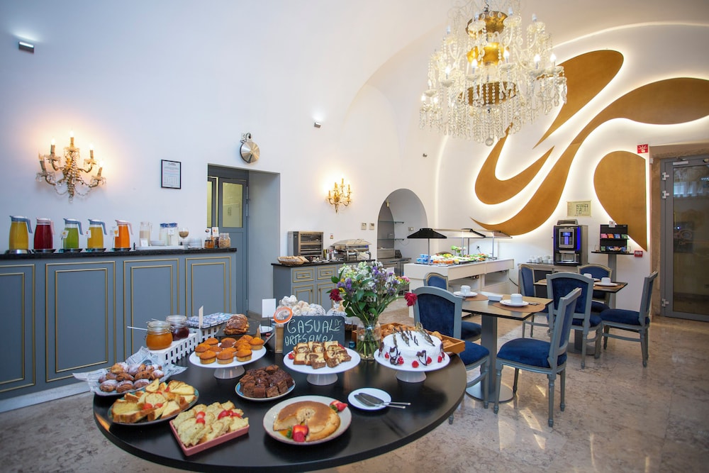 Casual Belle Epoque Lisboa Hotel by Casual Hoteles — Restaurant & bars in Lisbon, Lisboa