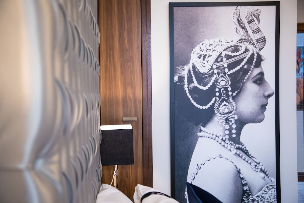 Casual Belle Epoque Lisboa Hotel by Casual Hoteles — Hotel rooms in Lisbon, Lisboa