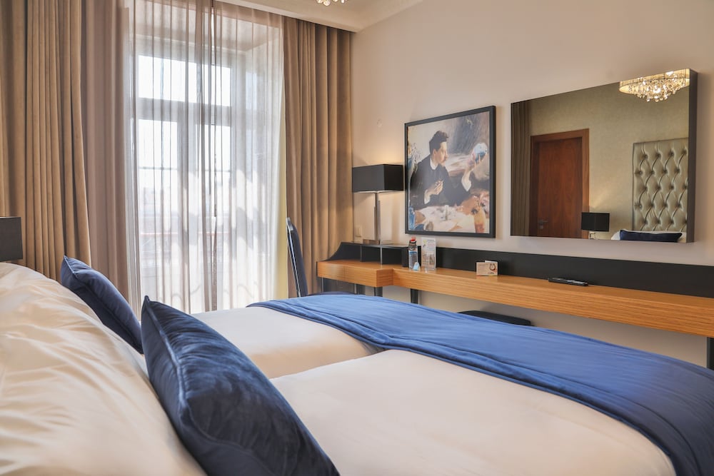 Casual Belle Epoque Lisboa Hotel by Casual Hoteles — Hotel rooms in Lisbon, Lisboa