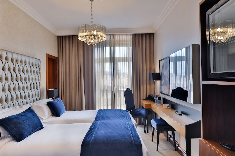 Casual Belle Epoque Lisboa Hotel by Casual Hoteles — Hotel rooms in Lisbon, Lisboa