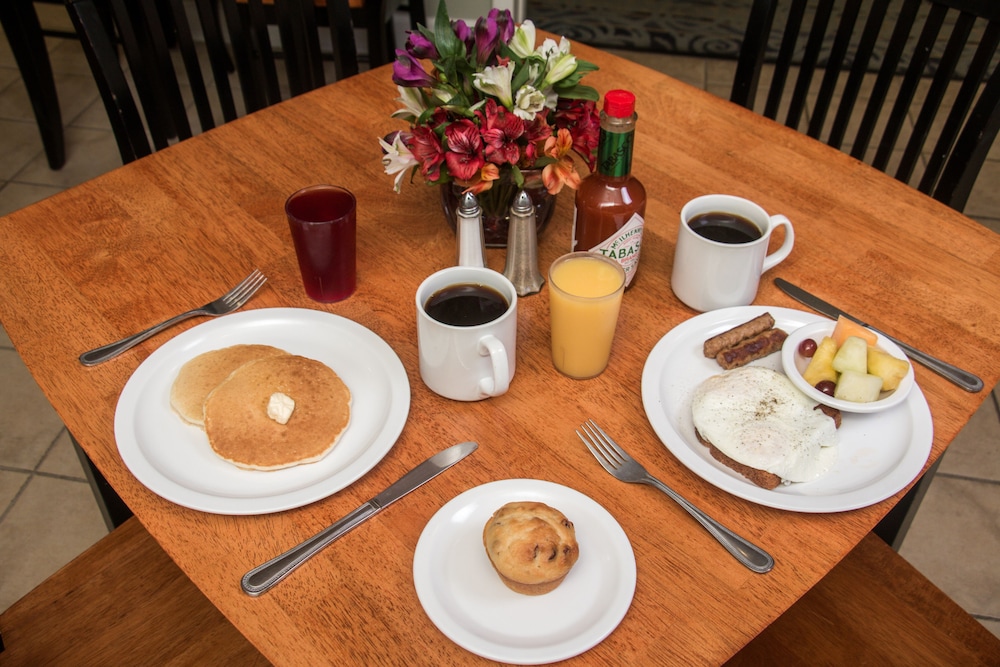 Seaside Amelia Inn — Restaurant & bars in Amelia Island, Florida