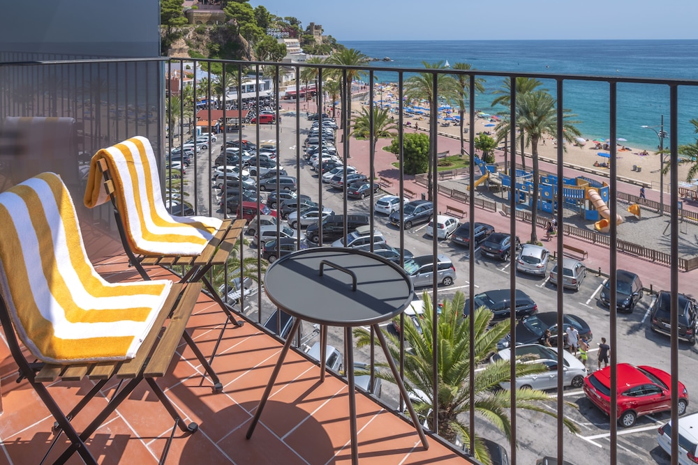 GHT Miratge - Adults Only — View in Lloret de Mar, Catalonia