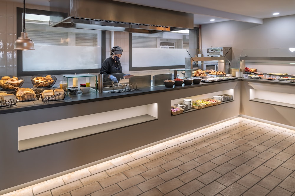 GHT Miratge - Adults Only — Restaurant in Lloret de Mar, Catalonia