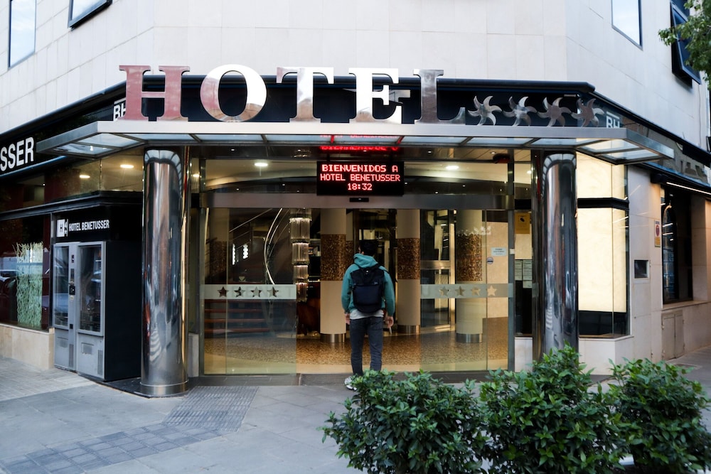 Hotel Benetússer - zdjęcie 2