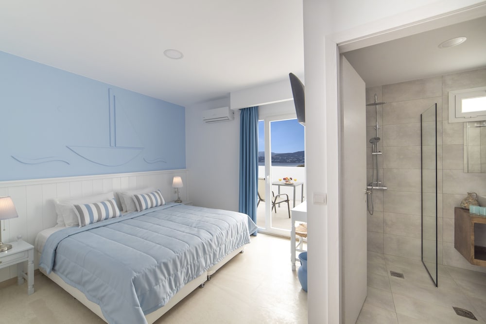 Naiades Marina Hotel — Hotel rooms in Ammoudara (Agios Nikolaos)