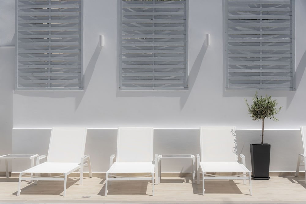 Naiades Marina Hotel — Beach in Ammoudara (Agios Nikolaos)