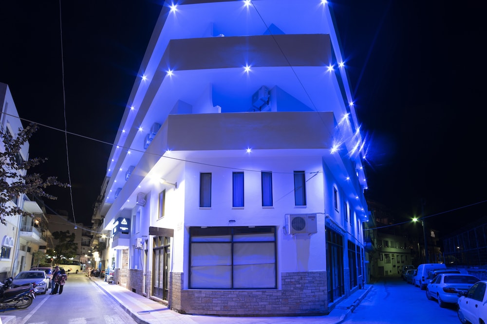 Naiades Marina Hotel — Hotel building in Ammoudara (Agios Nikolaos)