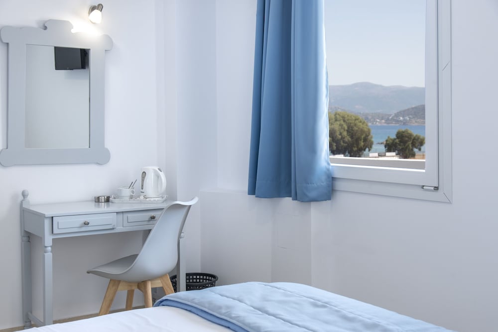 Naiades Marina Hotel — Hotel rooms in Ammoudara (Agios Nikolaos)
