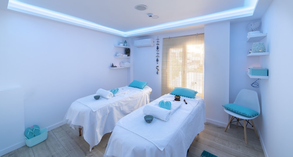 Naiades Marina Hotel — Spa in Ammoudara (Agios Nikolaos)