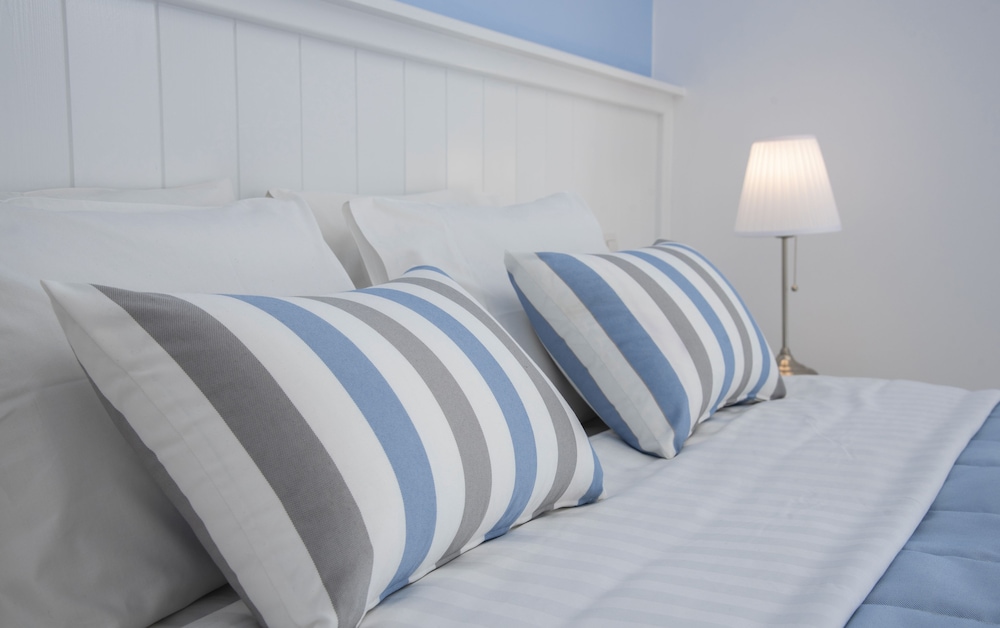 Naiades Marina Hotel — Hotel rooms in Ammoudara (Agios Nikolaos)
