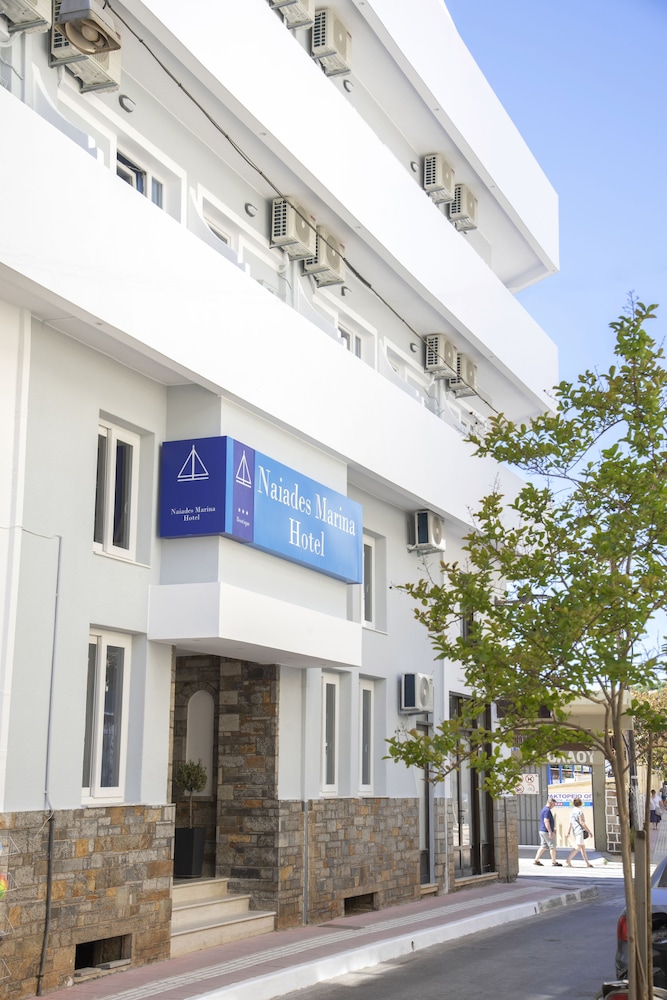 Naiades Marina Hotel — Hotel building in Ammoudara (Agios Nikolaos)