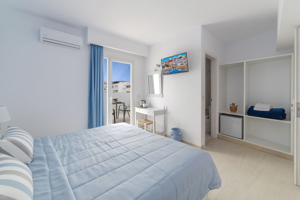 Naiades Marina Hotel — Hotel rooms in Ammoudara (Agios Nikolaos)