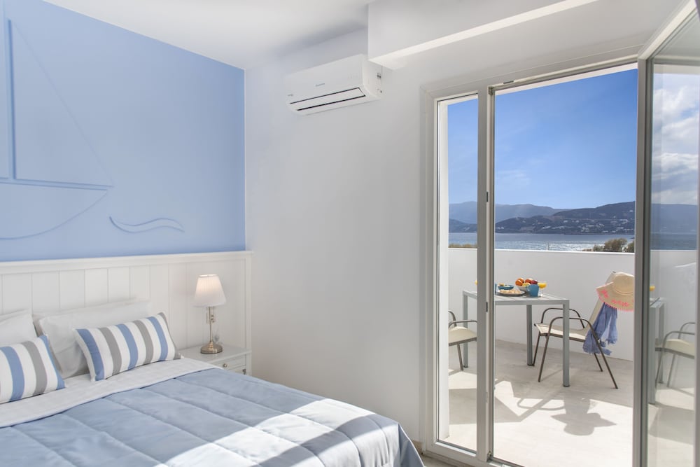 Naiades Marina Hotel — Hotel rooms in Ammoudara (Agios Nikolaos)