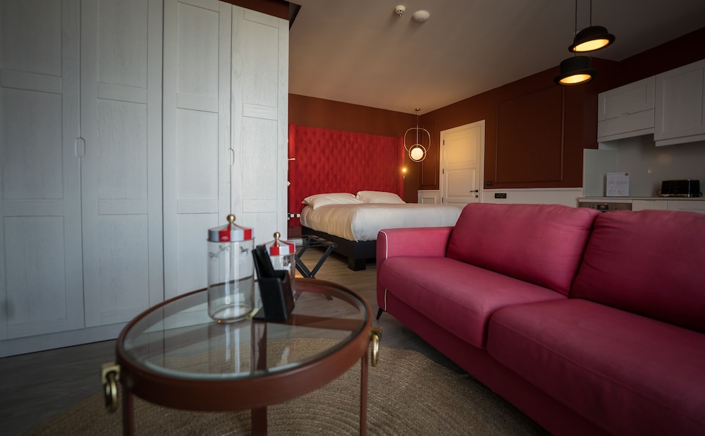 HOLM Boutique &Spa - IK Collection — Hotel rooms in Sliema, Malta Island