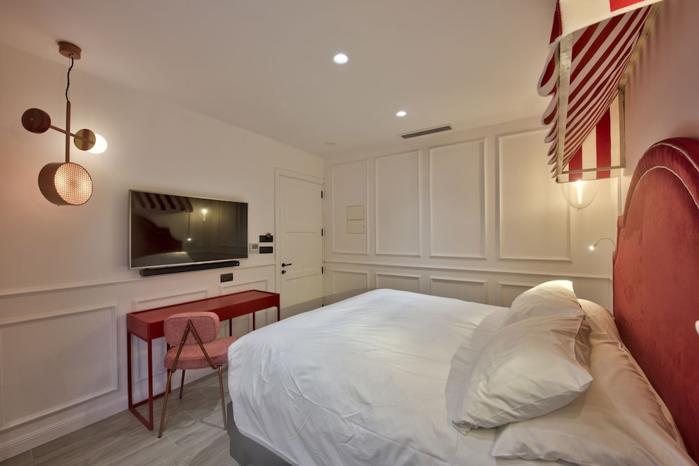 HOLM Boutique &Spa - IK Collection — Hotel rooms in Sliema, Malta Island