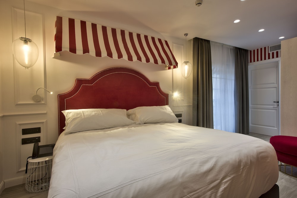 HOLM Boutique &Spa - IK Collection — Hotel rooms in Sliema, Malta Island