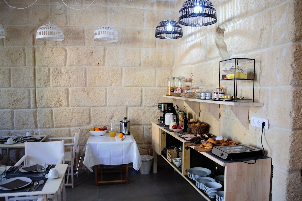 Hotel Ses 5 Claus — Restaurant & bars in Ciutadella de Menorca, Balearic Islands