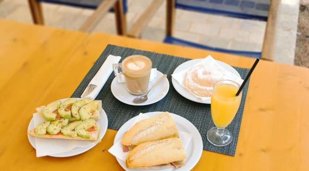 Hotel Ses 5 Claus — Restaurant & bars in Ciutadella de Menorca, Balearic Islands