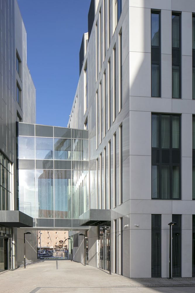 Holiday Inn Gdansk - City Centre by IHG — Hotel building in Gdansk, Pomeranian