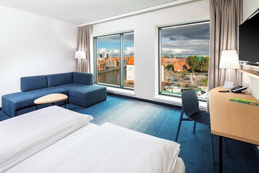 Holiday Inn Gdansk - City Centre by IHG — Hotel rooms in Gdansk, Pomeranian