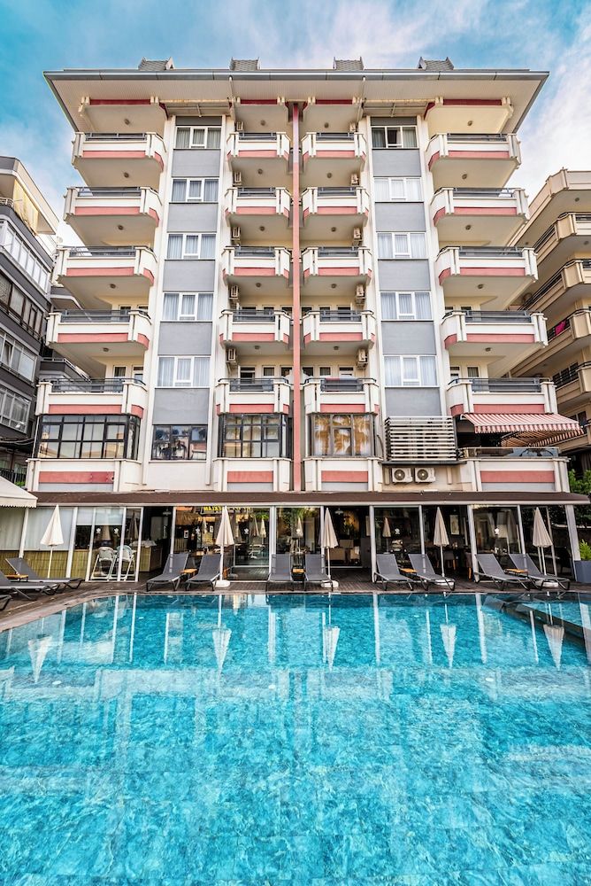 HMA Hotel & Suites