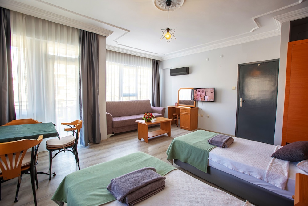 HMA Hotel & Suites — Hotel rooms in Alanya