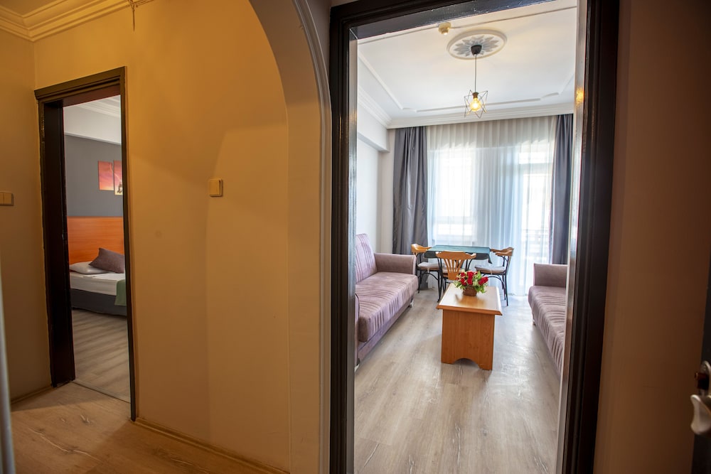 HMA Hotel & Suites — Hotel rooms in Alanya