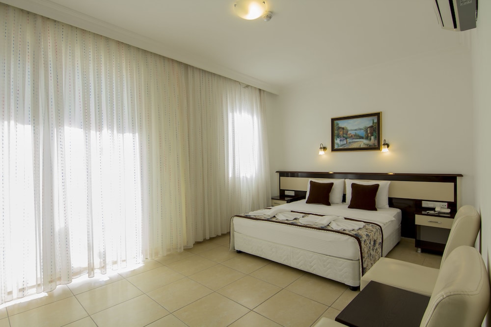Belcekum Beach Hotel — Hotel rooms in Fethiye, Mugla