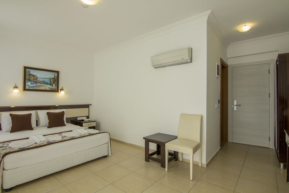 Belcekum Beach Hotel — Hotel rooms in Fethiye, Mugla