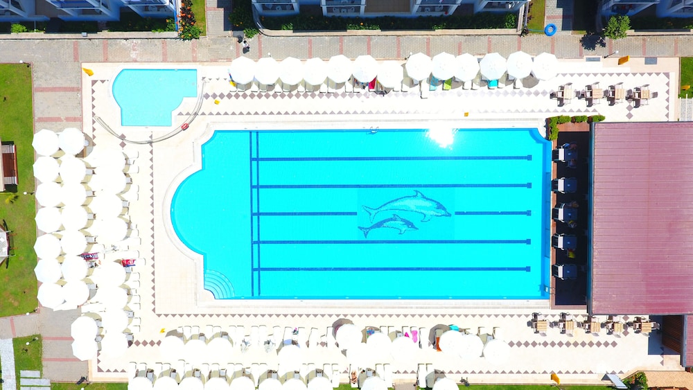 Belcekum Beach Hotel — Swimming pool in Fethiye, Mugla