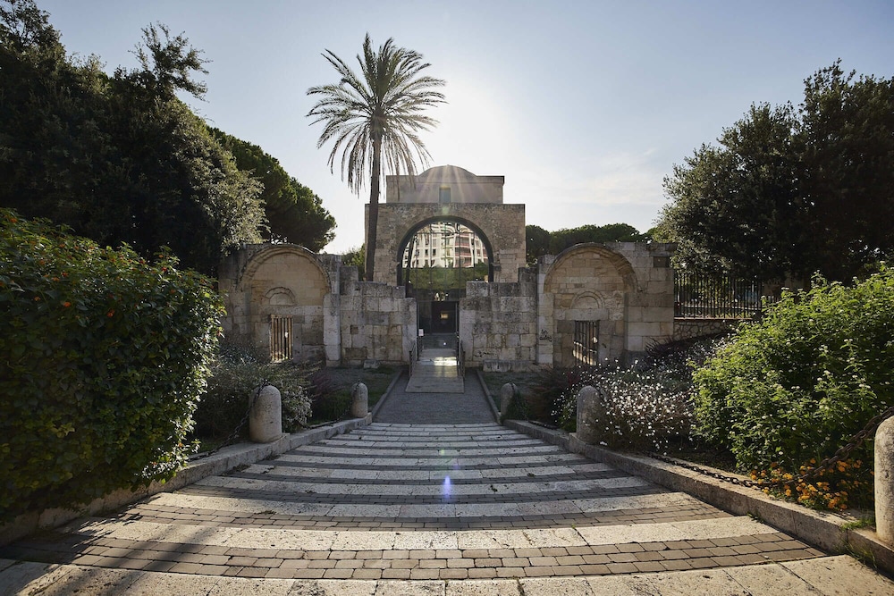 Hotel Palazzo Doglio — Hotel building in Cagliari, Sardinia