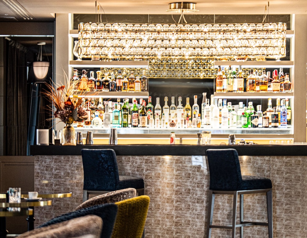 Hotel Palazzo Doglio — Restaurant & bars in Cagliari, Sardinia