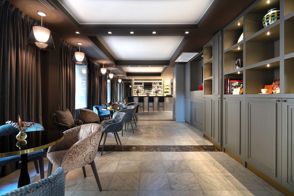 Hotel Palazzo Doglio — Restaurant & bars in Cagliari, Sardinia