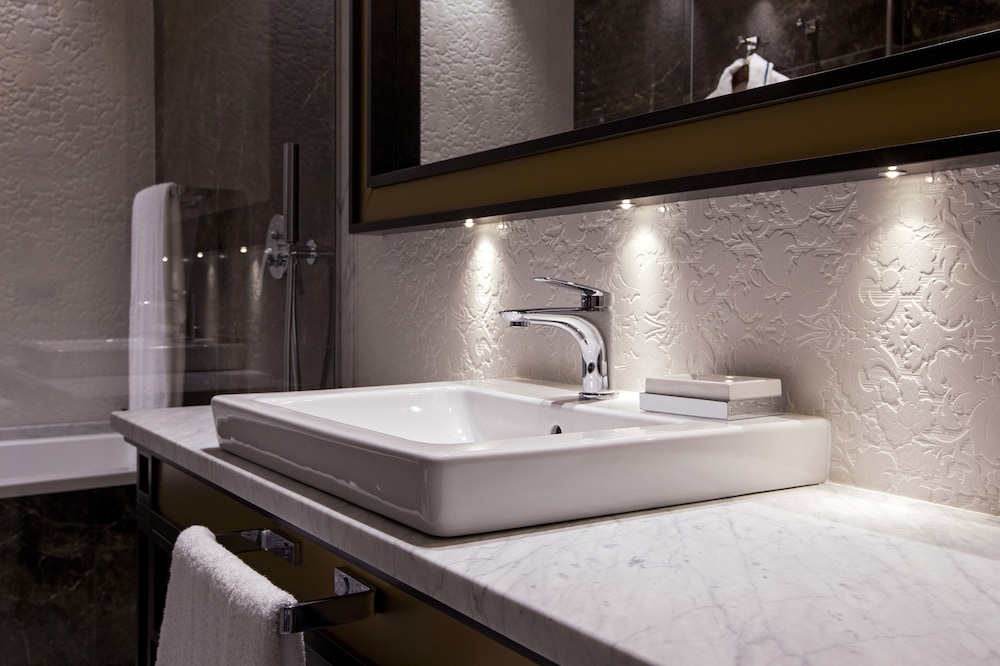 Hotel Palazzo Doglio — Hotel rooms in Cagliari, Sardinia