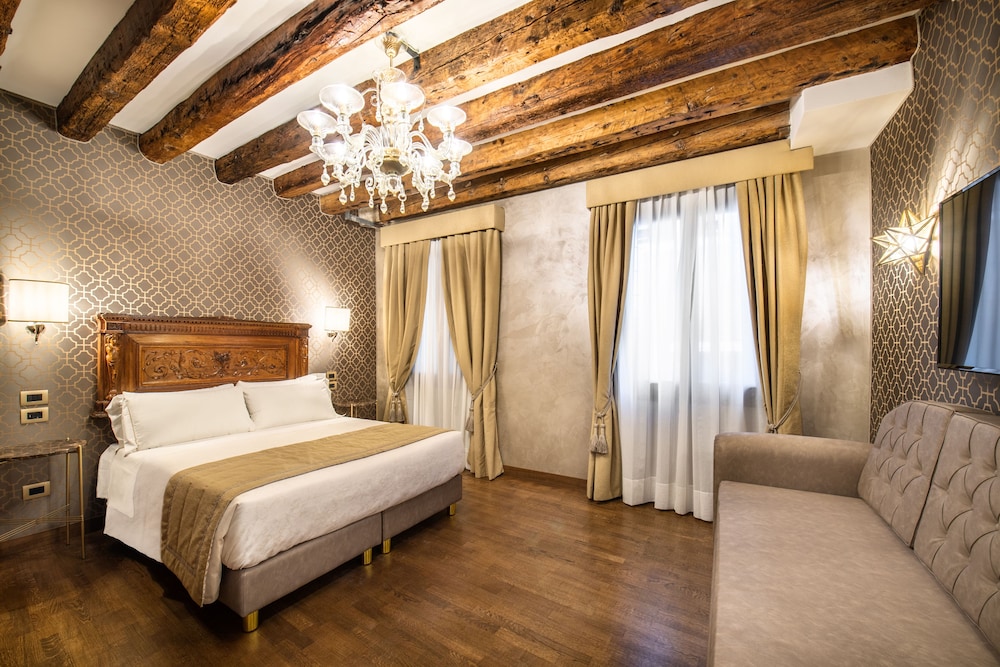 Palazzo San Lorenzo — Hotel rooms in Venice, Veneto