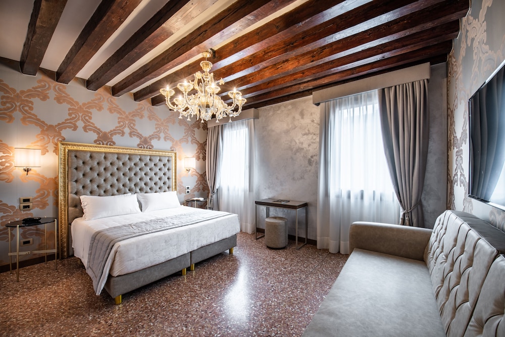 Palazzo San Lorenzo — Hotel rooms in Venice, Veneto