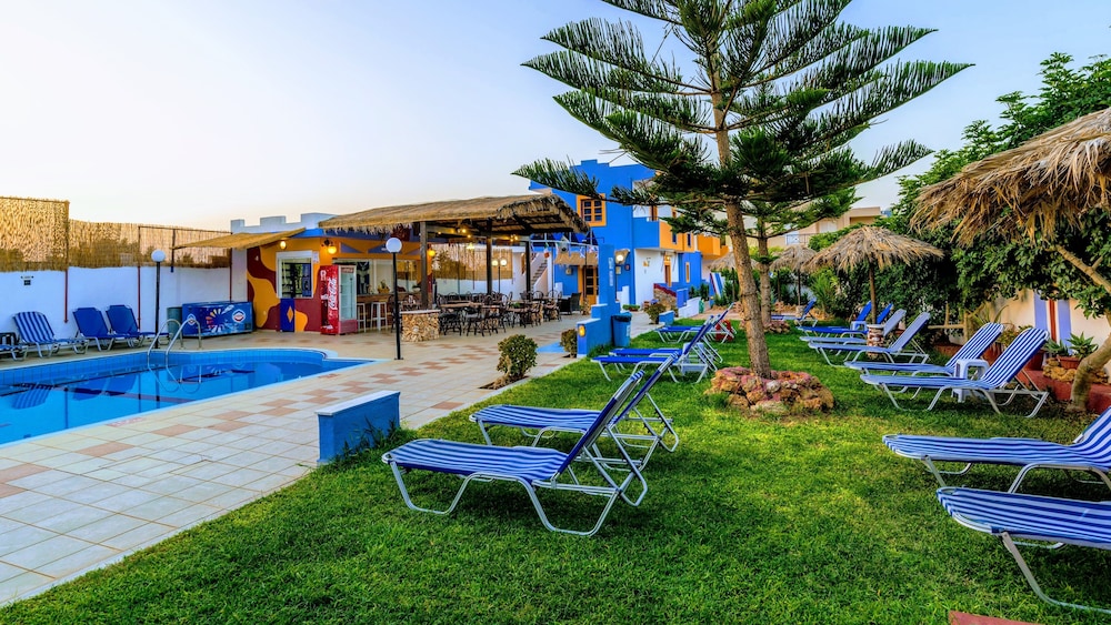 Eltina Apartments — Restaurant & bars in Malia