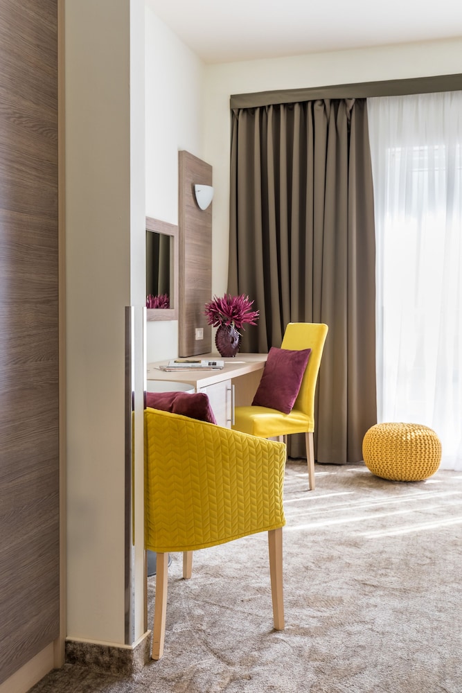 Hotel Mondo — Hotel rooms in Split, Split-Dalmatia